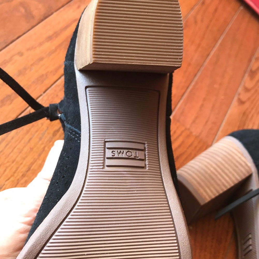 Tom’s black peep toe wedge - Picture 5 of 8